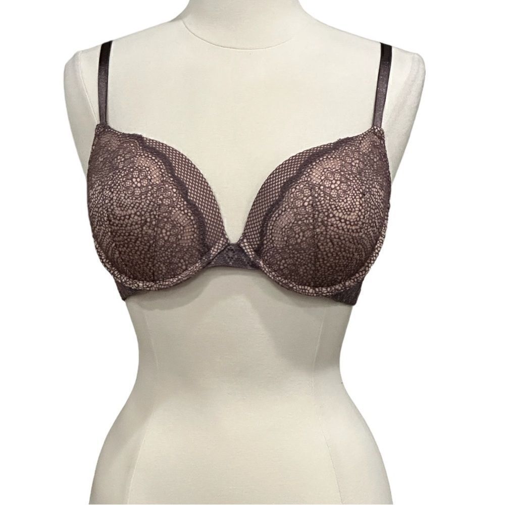 Victoria’s Secret VERY SEXY Lined Fishnet Lace Push-Up Bra in the Size 36C